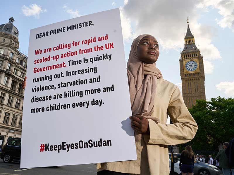 A letter is delivered to the prime minister demanding action taken on the worsening crisis in Sudan