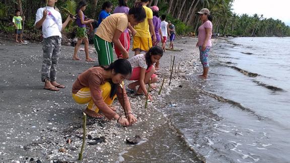 In the Philippines, we’ve been supporting young people like Louisa to lead environmental activities in their communities. “The shore is slowly being eaten away by the sea,” she says. “If we don't do something, we might be homeless in the future."