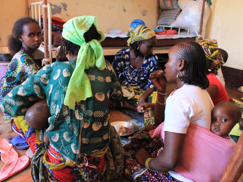 CAR refugee mums gather in a Cameroon refugee camp